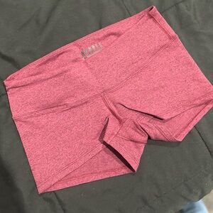 NOBULL Women’s Small Low-Rise Plush Heather Short